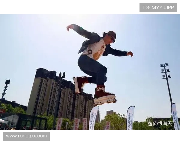 北京滑板队在极限运动嘉年华中的速度表现精彩点评与分析