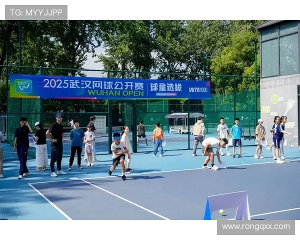 网球焦点：武汉网球队的技术探讨