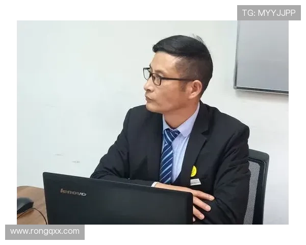 飞盘运动的追梦之旅：周伟与我谈他的职业生涯与未来展望